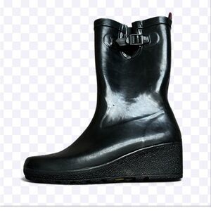 Capelli of New York Black Wedge Rain Boots size 10